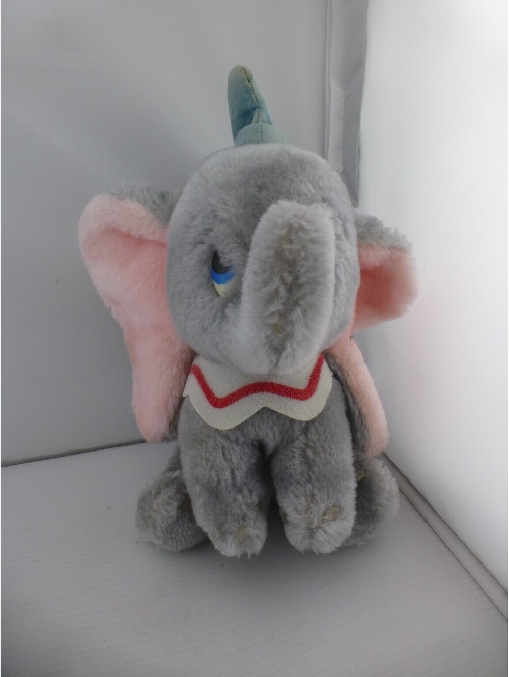 Vintage Dumbo Plush Stuffed Animal Walt Disney Productions Korea 6" Tall -C1